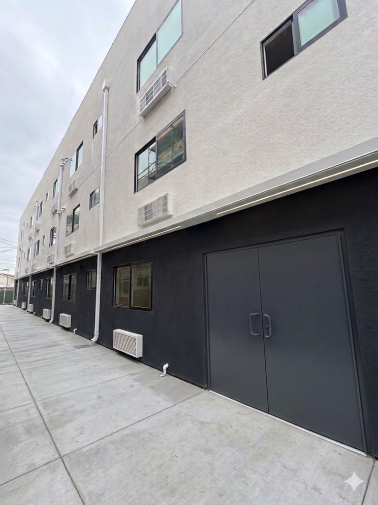 Brand New 1 Bed / 1 Bath &ndash; Modern Living with a Rooftop Garden!